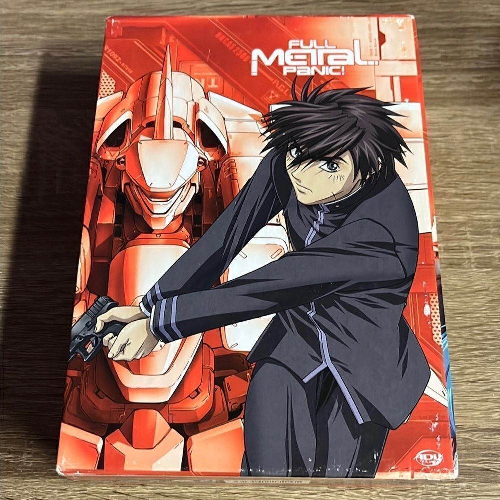 Full Metal Panic! Complete Collection DVD 7-Disc Set - Picture 2 of 5
